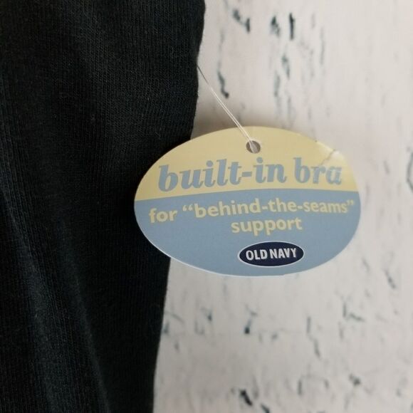 NWT. Old Navy Black Tank W/Built in Bra. Size XS. - Picture 2 of 6